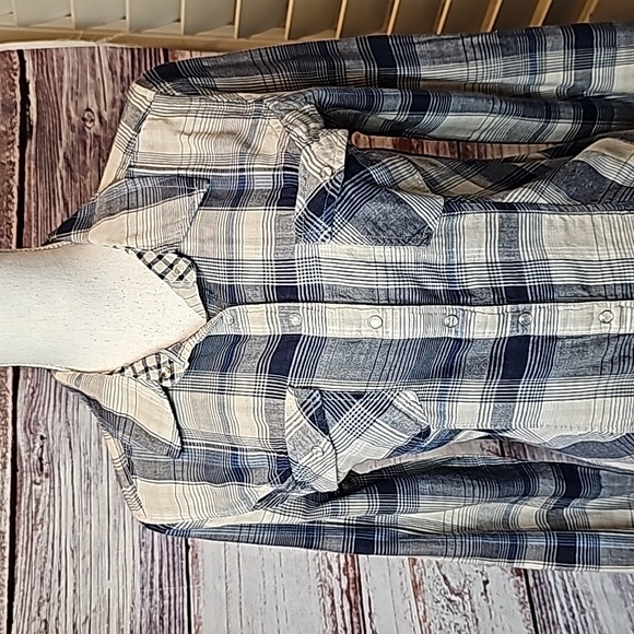 NEW STYLE & CO BLUE PLAID LONG ROLL TAB SLEEVE BUTTON-UP SHIRT - Picture 2 of 16